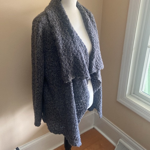 ST. JOHN Yellow Label Size S Open Drape Front Crochet Sweater - Picture 3 of 11